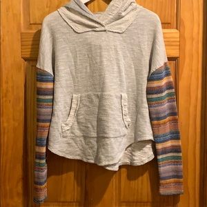 Organic Light-Weight Sweatshirt w Colorful Sleeves
